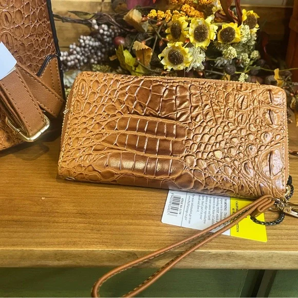 American Bee Preppy Vegan Leather Croc Backpack & Wallet Set in Brown. NWT - Picture 7 of 14
